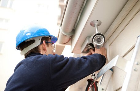 cctv installers reading